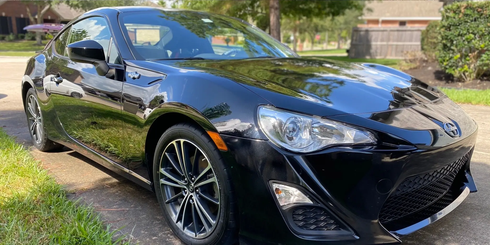Car before Glosify detailing